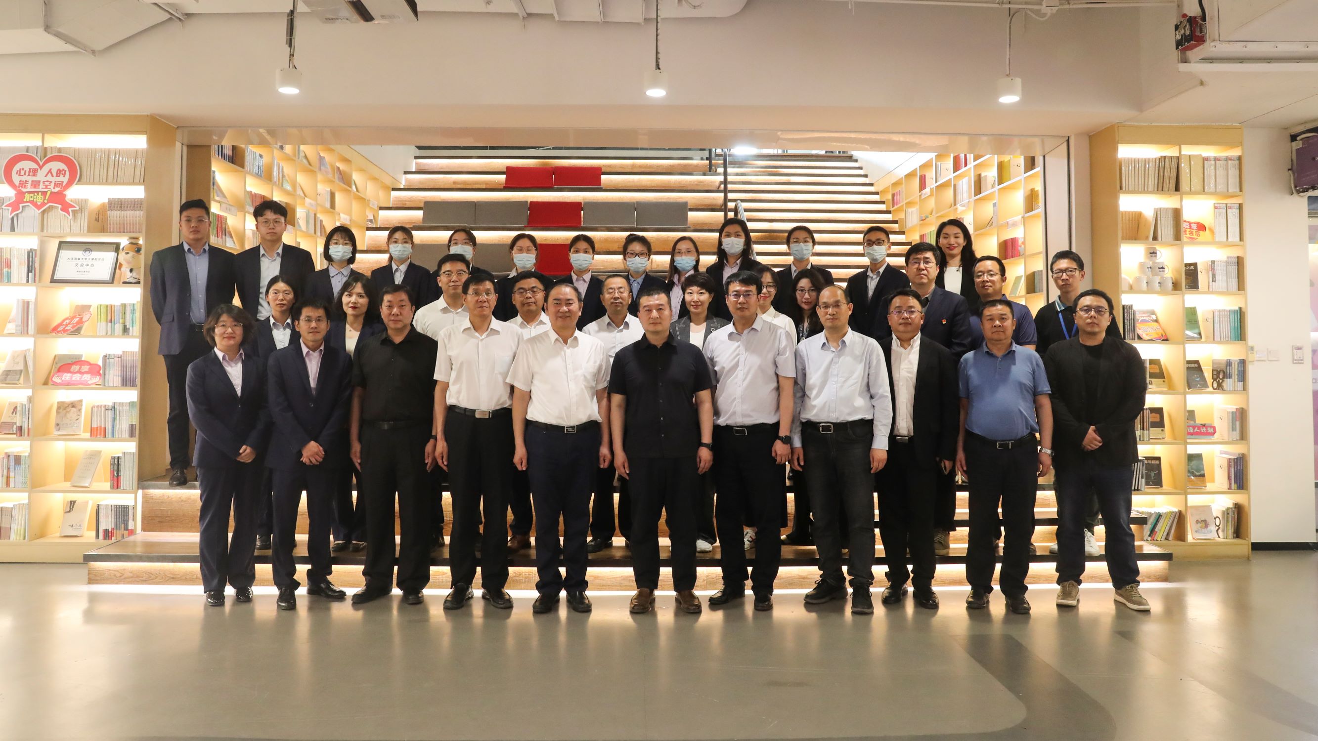 ʵʮжحͶʱӱ սЭͬ ҵǩԼ